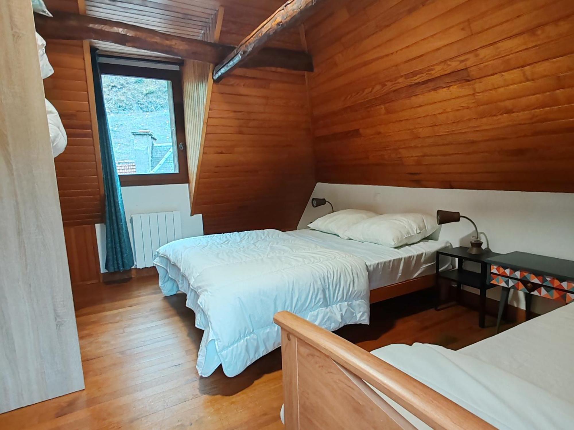 Holiday home Maison 13 Pers A 10mn De Luchon Cazaux-Layrisse